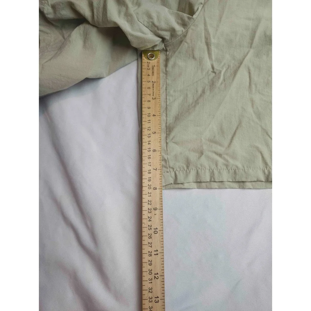 Columbia Sportswear Utility Cargo Shorts Mens Medium Tan Adjustable Waist Hiking